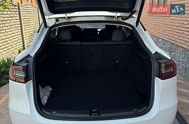 Внедорожник / Кроссовер Tesla Model Y 2022 в Полтаве