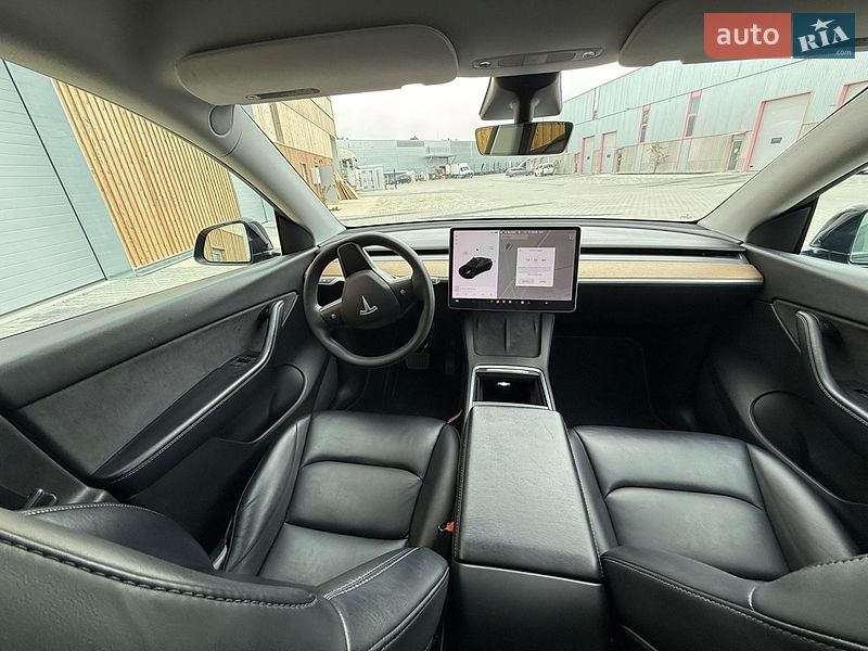 Внедорожник / Кроссовер Tesla Model Y 2021 в Львове