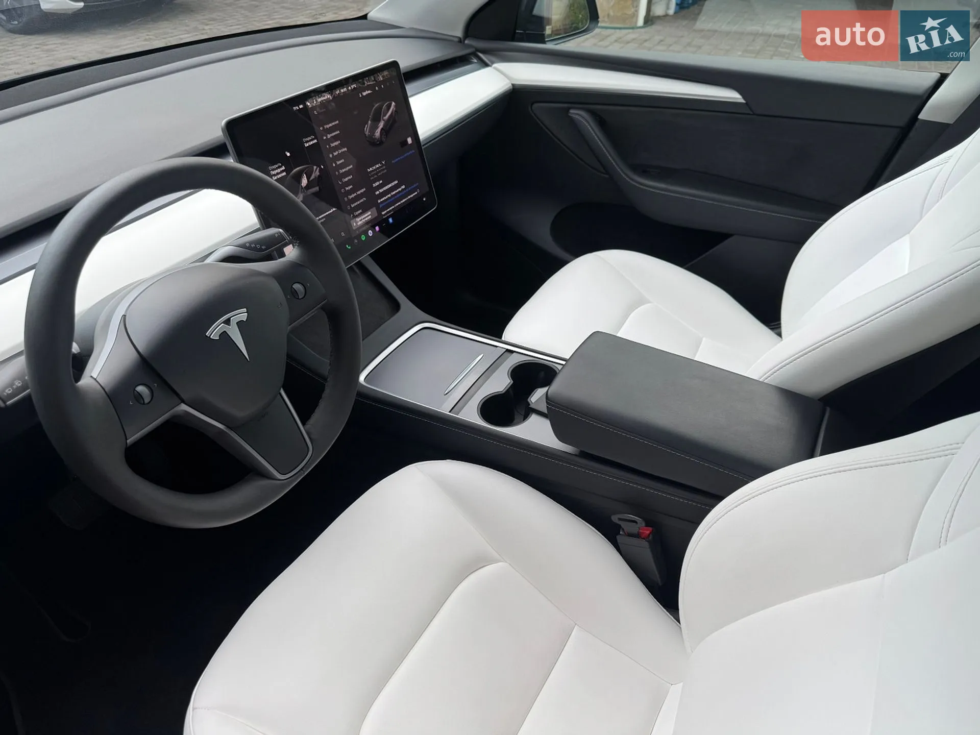 2024 Tesla Model Y - мініатюра 6
