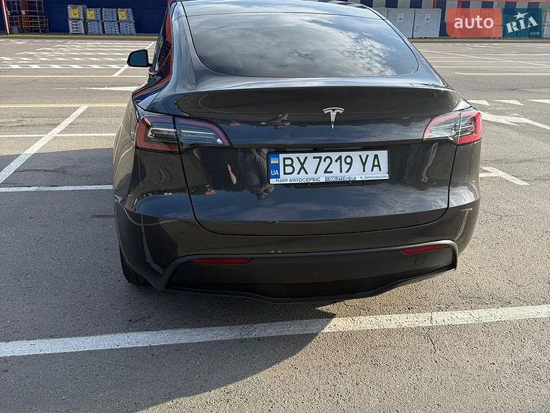 Внедорожник / Кроссовер Tesla Model Y 2024 в Хмельницком