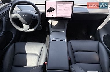 Позашляховик / Кросовер Tesla Model Y 2025 в Києві