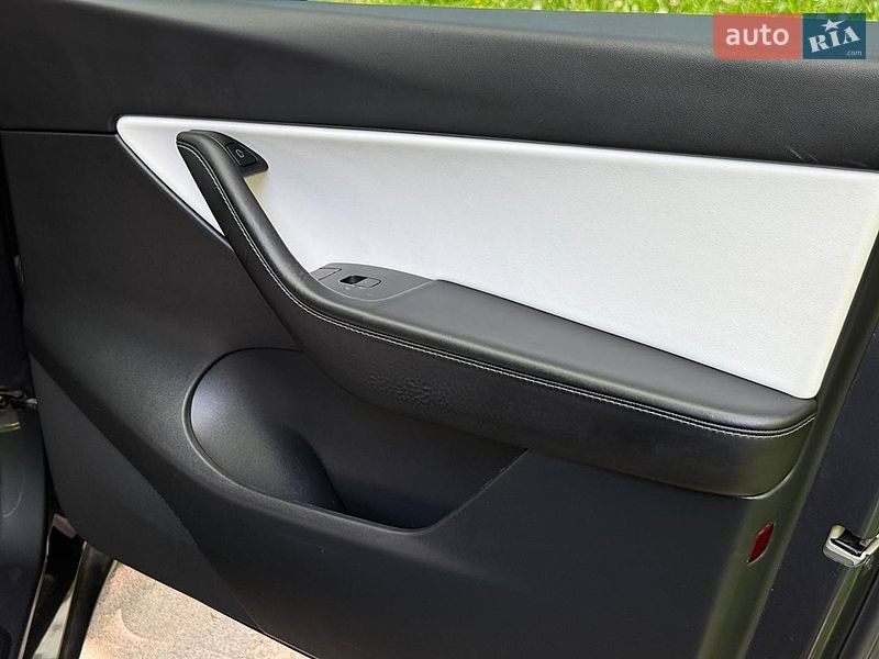 Позашляховик / Кросовер Tesla Model Y 2022 в Кропивницькому фото 12 Позашляховик / Кросовер Tesla Model Y 2022 в Кропивницькому