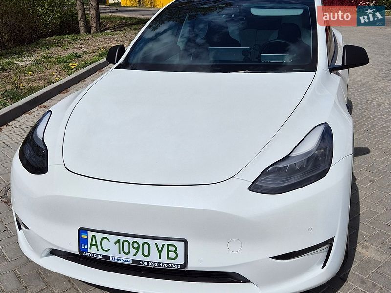 Внедорожник / Кроссовер Tesla Model Y 2021 в Луцке