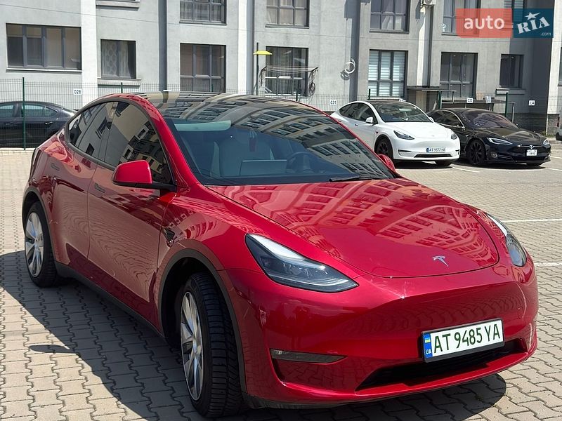 Позашляховик / Кросовер Tesla Model Y 2022 в Івано-Франківську