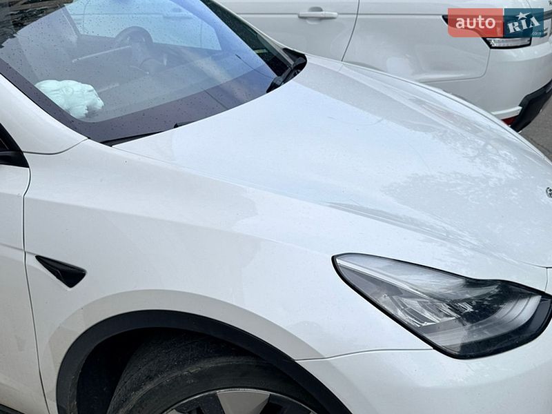 Позашляховик / Кросовер Tesla Model Y 2021 в Києві
