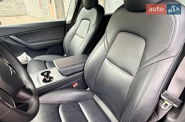 Позашляховик / Кросовер Tesla Model Y 2021 в Києві