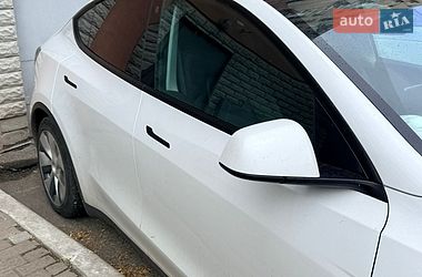 Позашляховик / Кросовер Tesla Model Y 2021 в Києві