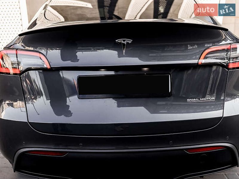 Внедорожник / Кроссовер Tesla Model Y 2022 в Киеве
