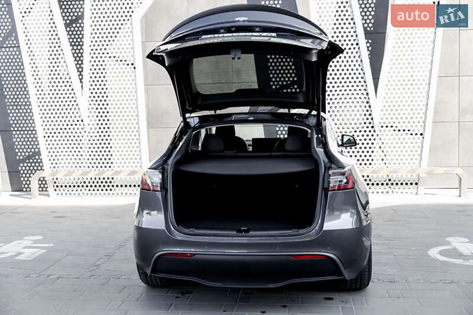 2022 Tesla Model Y - мініатюра 13