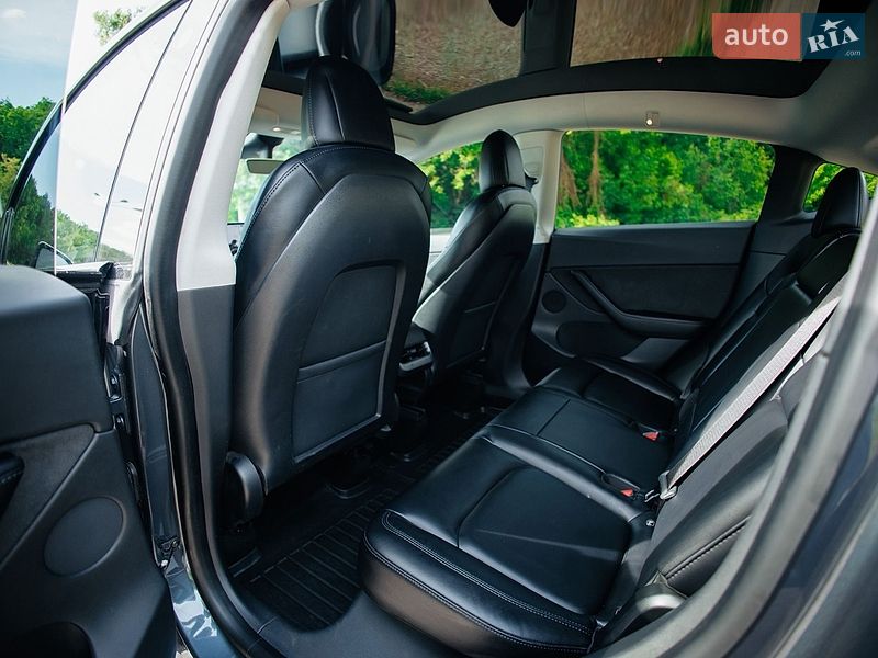 Позашляховик / Кросовер Tesla Model Y 2020 в Дніпрі