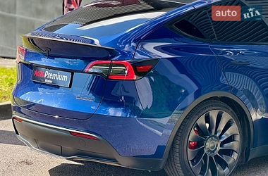 Позашляховик / Кросовер Tesla Model Y 2023 в Харкові