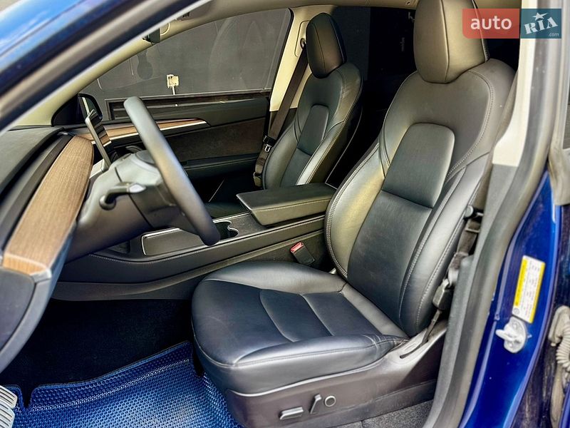 Позашляховик / Кросовер Tesla Model Y 2023 в Харкові