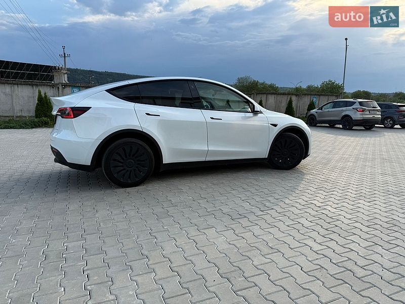 Позашляховик / Кросовер Tesla Model Y 2023 в Вінниці фото 7 Позашляховик / Кросовер Tesla Model Y 2023 в Вінниці