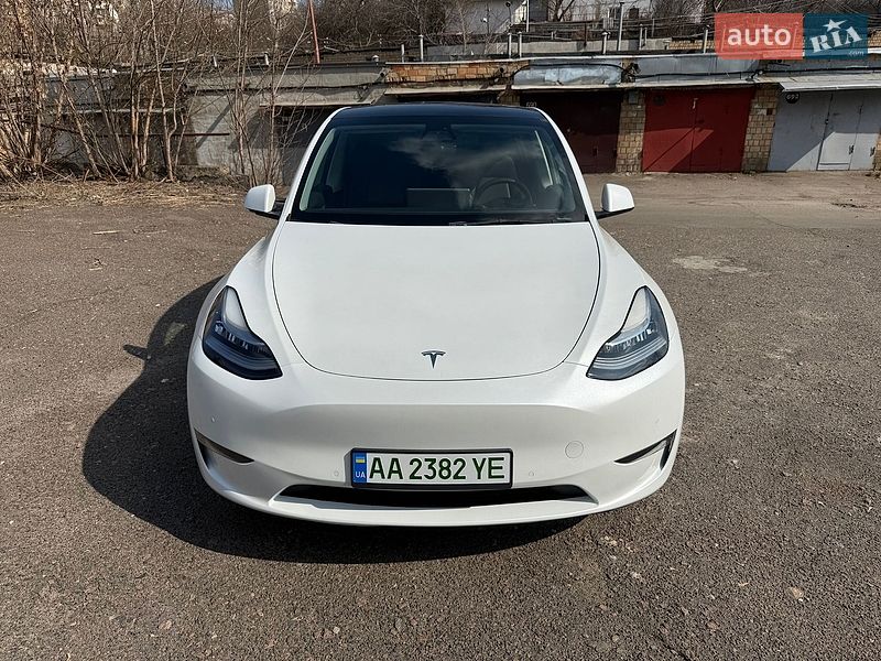 Позашляховик / Кросовер Tesla Model Y 2021 в Києві