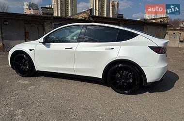 Позашляховик / Кросовер Tesla Model Y 2021 в Києві