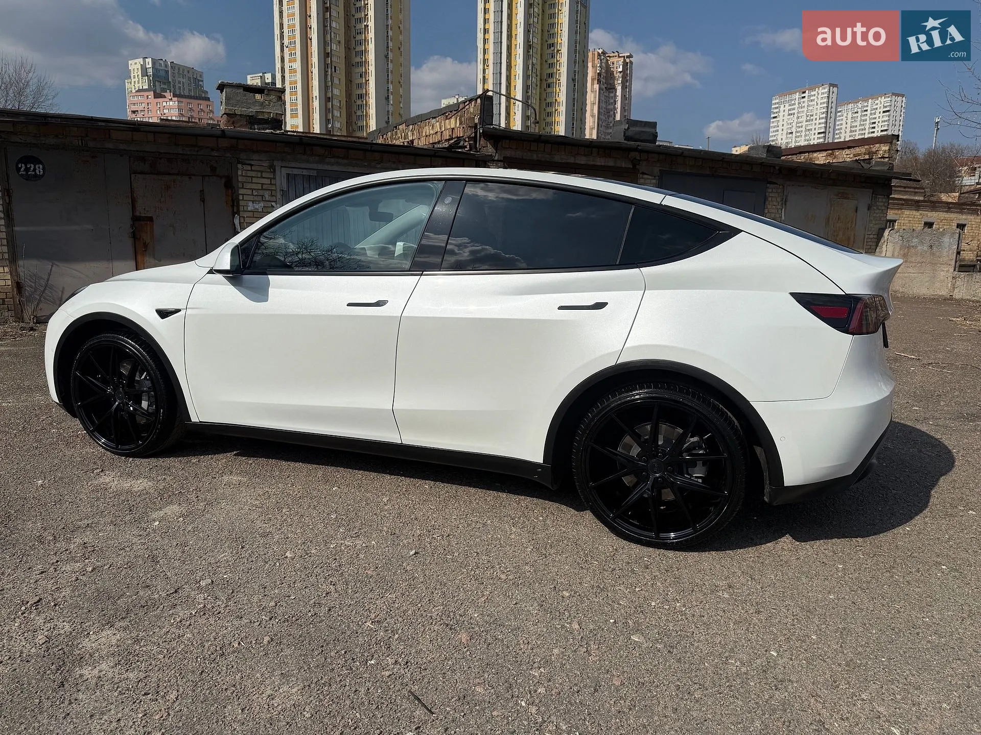 2021 Tesla Model Y - мініатюра 11