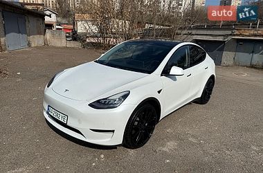 Позашляховик / Кросовер Tesla Model Y 2021 в Києві