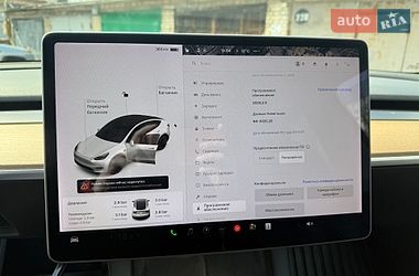 Позашляховик / Кросовер Tesla Model Y 2021 в Києві