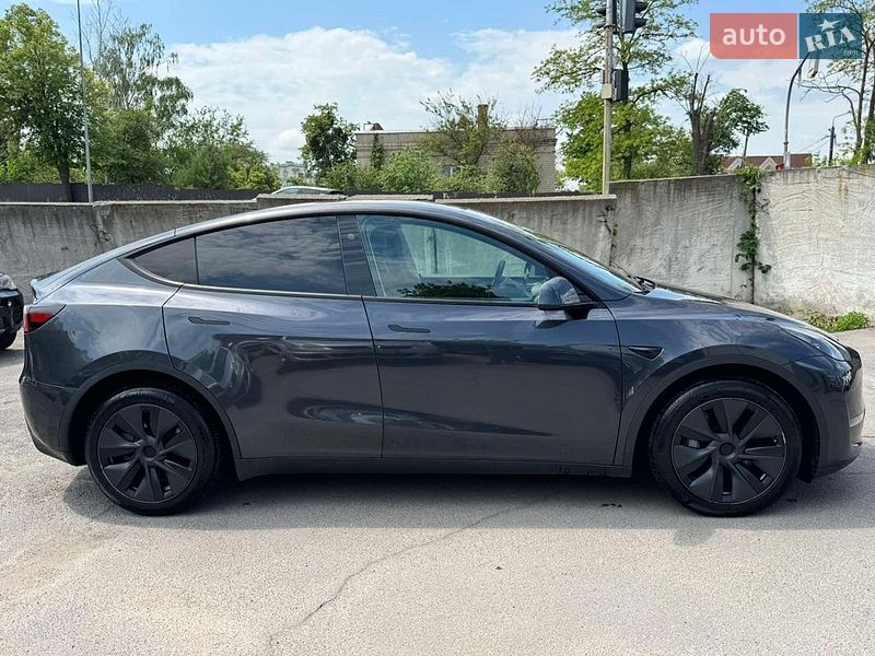 Позашляховик / Кросовер Tesla Model Y 2024 в Вінниці