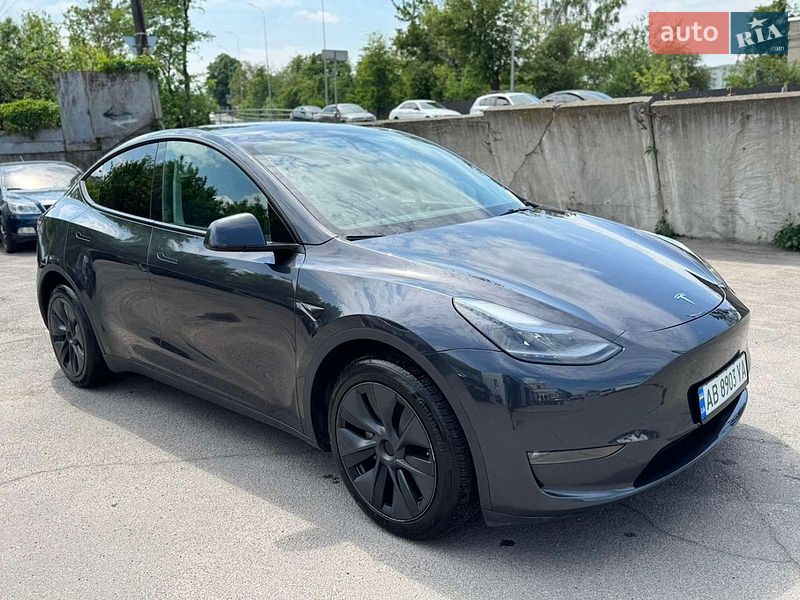 Позашляховик / Кросовер Tesla Model Y 2024 в Вінниці