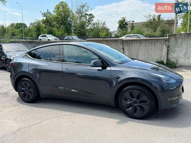 Внедорожник / Кроссовер Tesla Model Y 2024 в Виннице