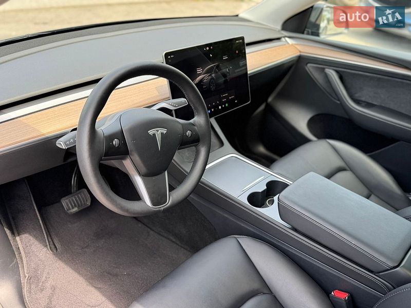 Внедорожник / Кроссовер Tesla Model Y 2024 в Виннице