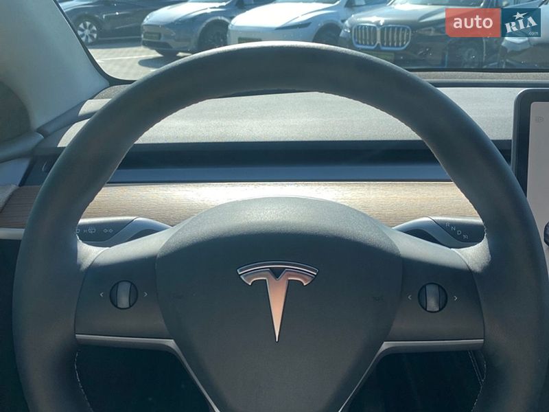 Внедорожник / Кроссовер Tesla Model Y 2024 в Киеве фото 16 Внедорожник / Кроссовер Tesla Model Y 2024 в Киеве