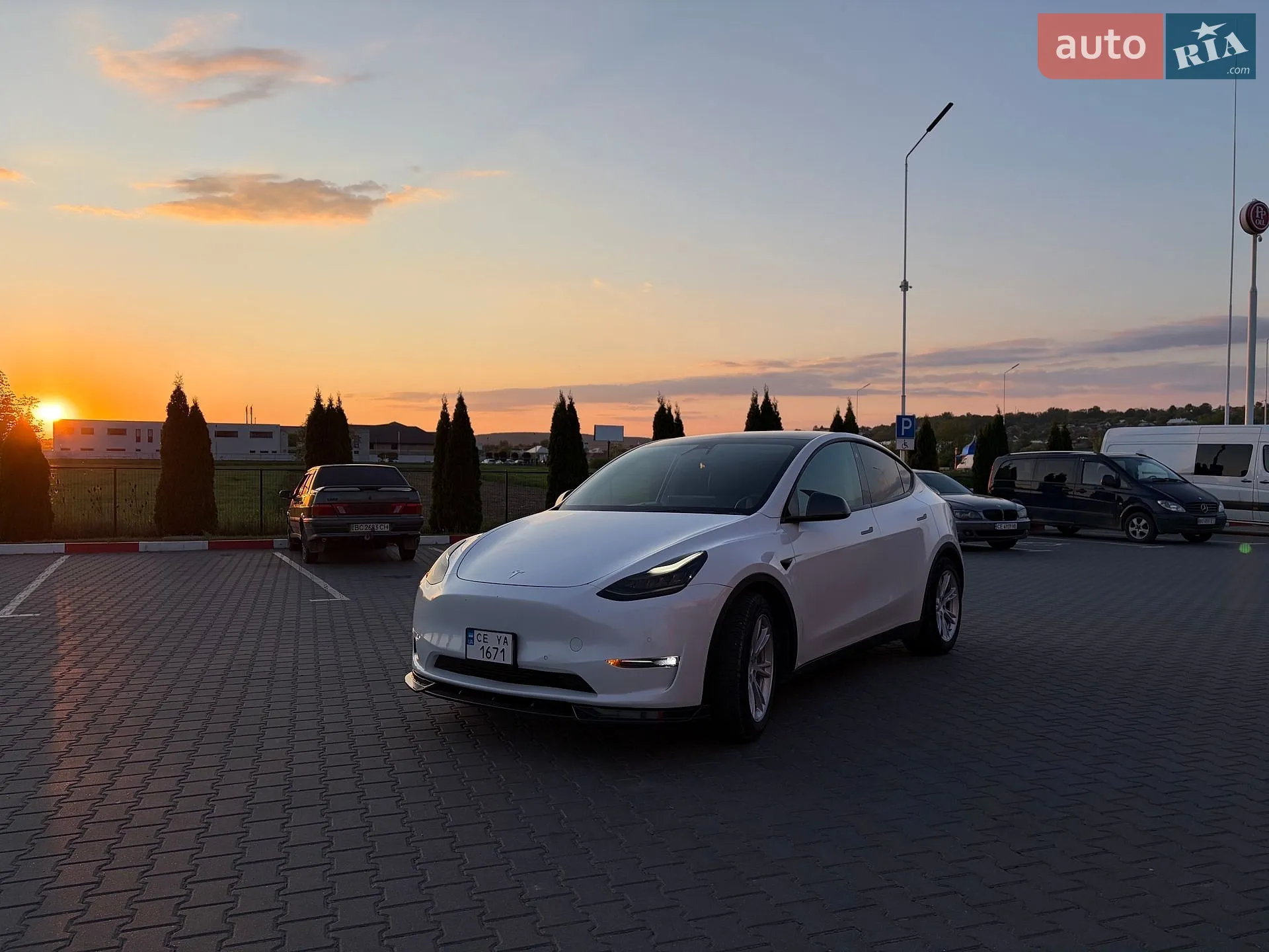 2021 Tesla Model Y - мініатюра 11