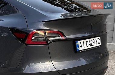 Внедорожник / Кроссовер Tesla Model Y 2020 в Киеве