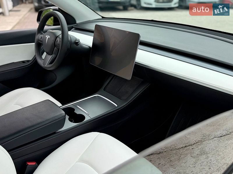 Позашляховик / Кросовер Tesla Model Y 2021 в Вінниці
