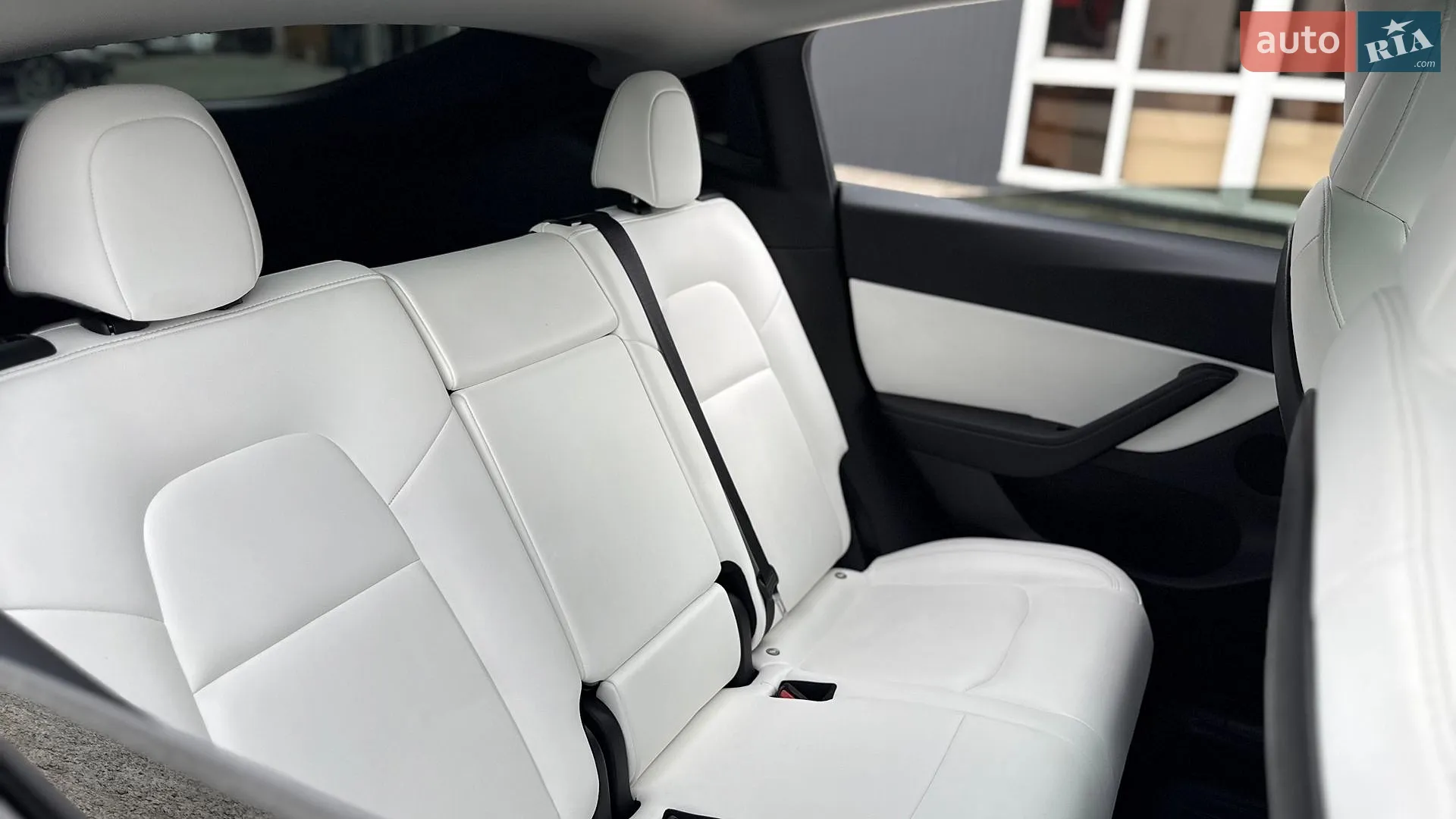 2021 Tesla Model Y - мініатюра 28