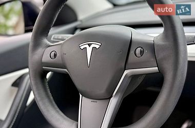Позашляховик / Кросовер Tesla Model Y 2021 в Вінниці
