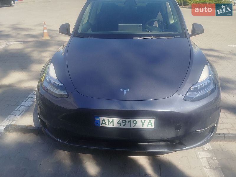 Tesla Model Y 2022