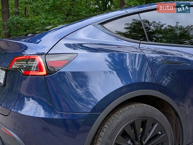 Позашляховик / Кросовер Tesla Model Y 2024 в Харкові