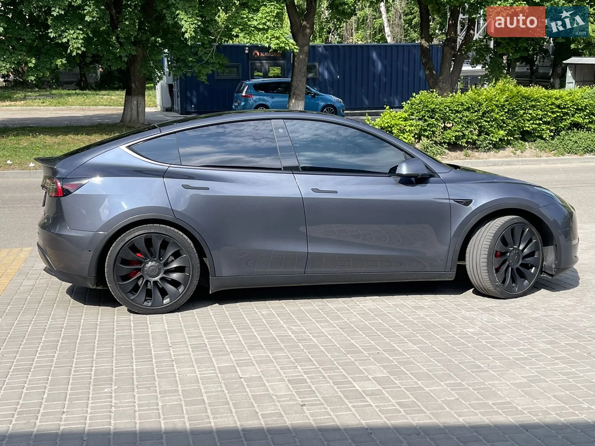 2022 Tesla Model Y - мініатюра 4