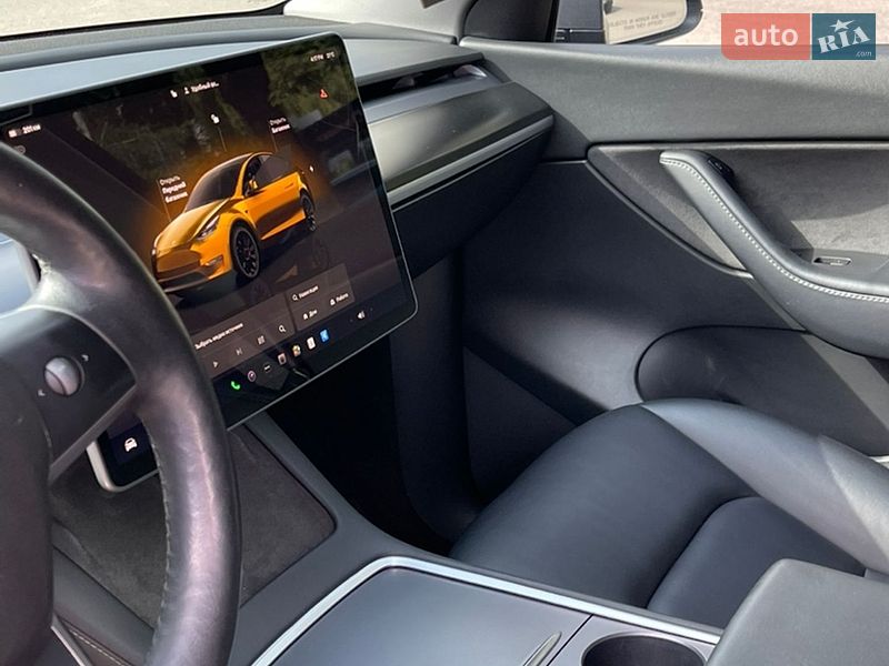 Внедорожник / Кроссовер Tesla Model Y 2022 в Ивано-Франковске