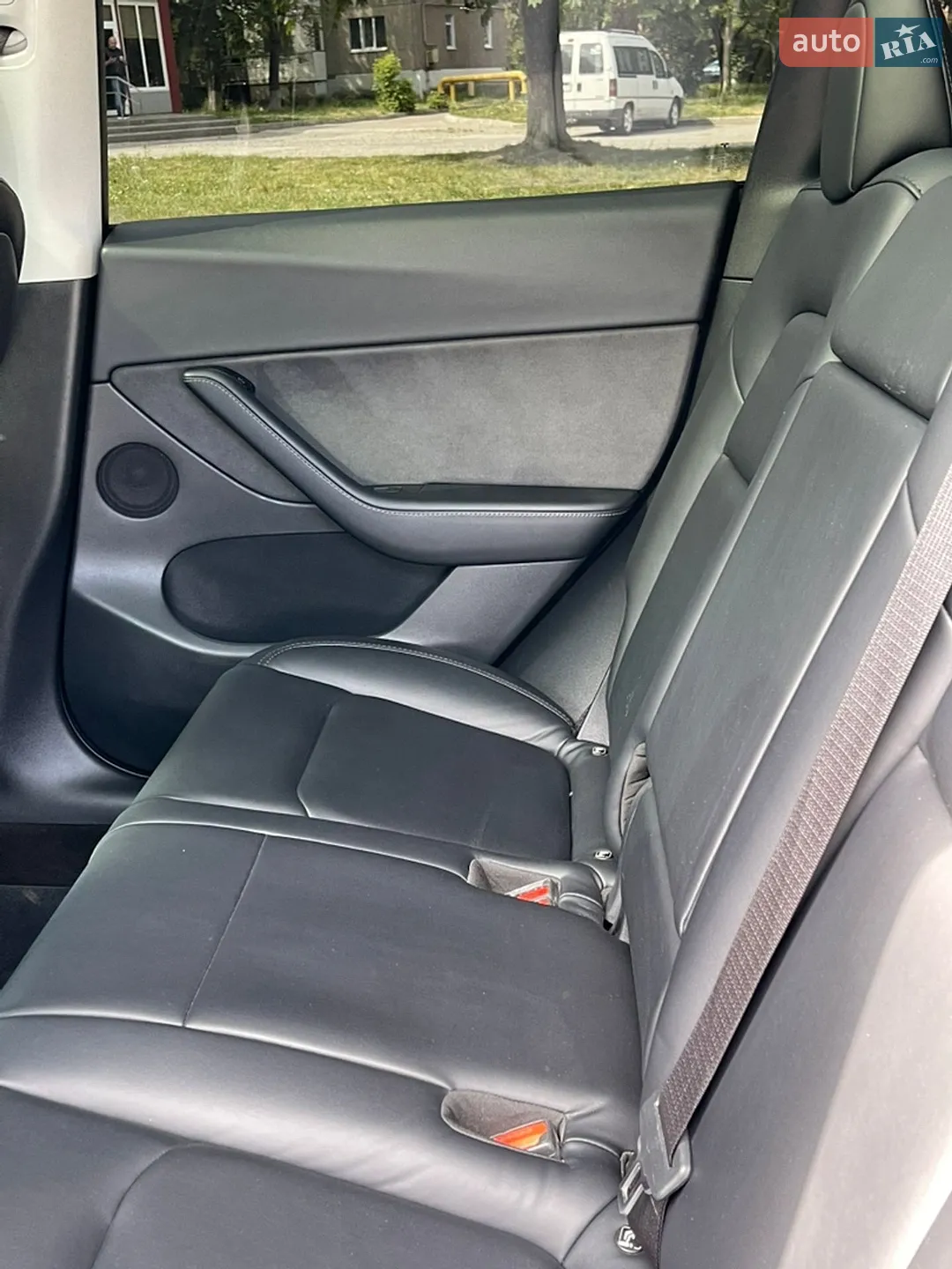 2022 Tesla Model Y - мініатюра 21