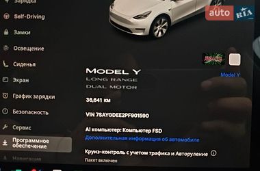 Позашляховик / Кросовер Tesla Model Y 2023 в Києві фото 12 Позашляховик / Кросовер Tesla Model Y 2023 в Києві
