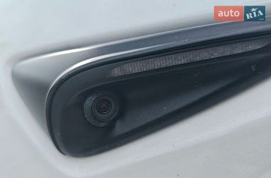 Позашляховик / Кросовер Tesla Model Y 2023 в Києві фото 24 Позашляховик / Кросовер Tesla Model Y 2023 в Києві