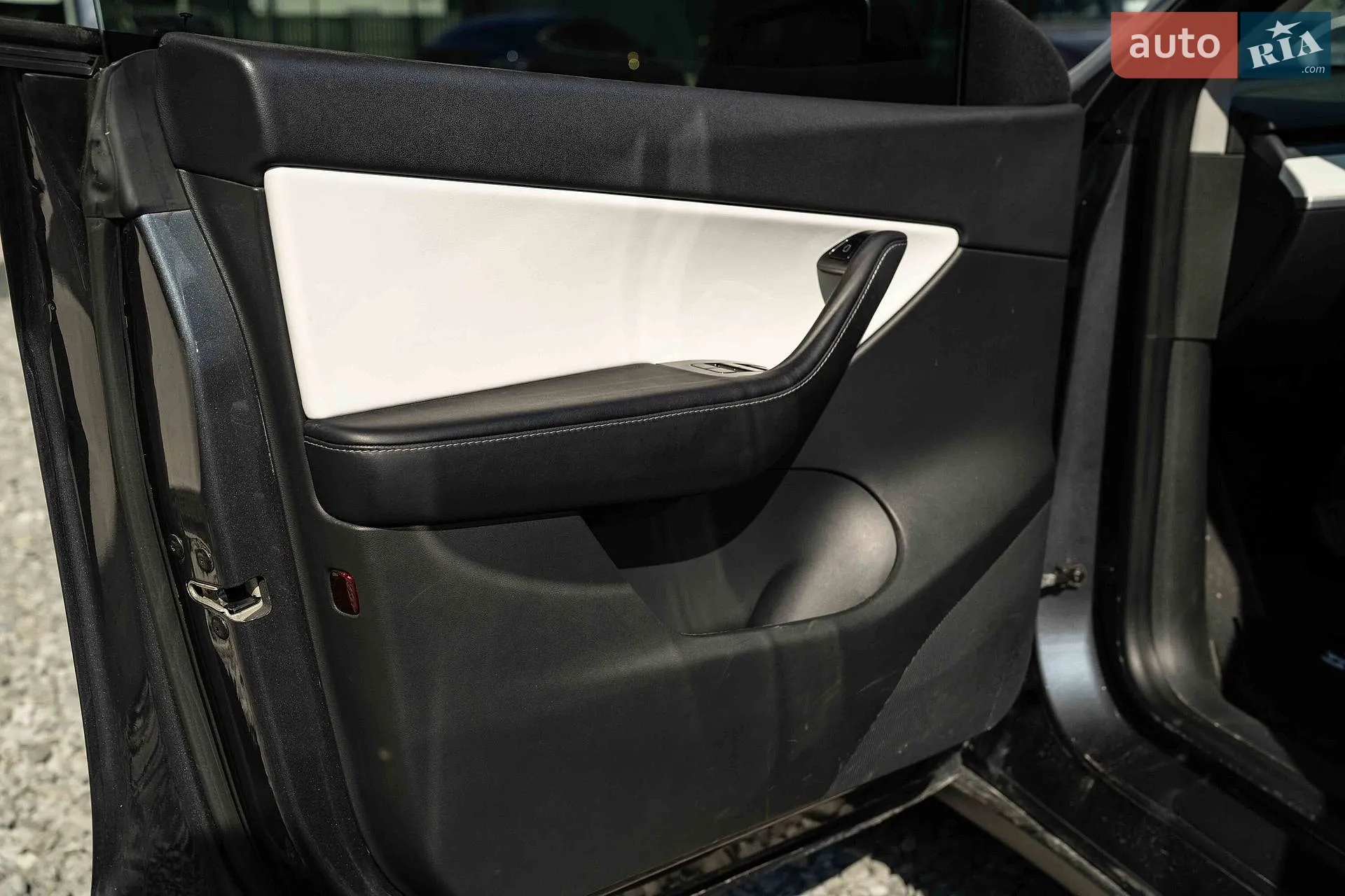 2020 Tesla Model Y - мініатюра 40