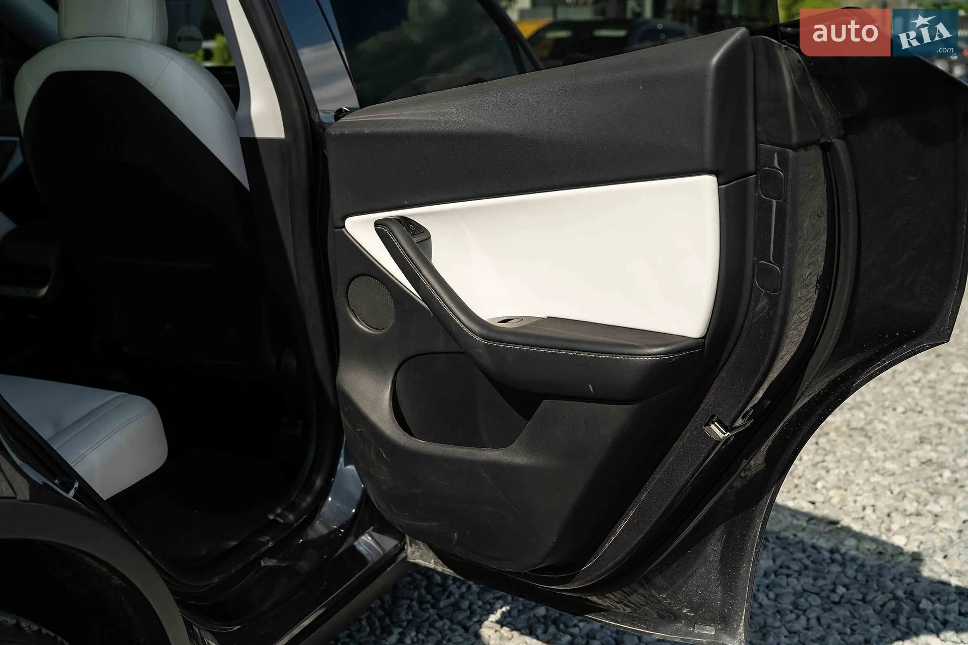 2020 Tesla Model Y - мініатюра 42