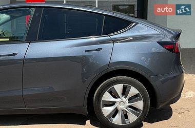 Внедорожник / Кроссовер Tesla Model Y 2023 в Киеве