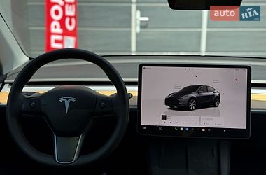 Внедорожник / Кроссовер Tesla Model Y 2023 в Киеве