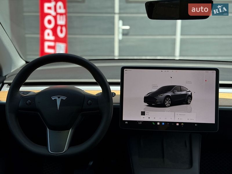 Внедорожник / Кроссовер Tesla Model Y 2023 в Киеве