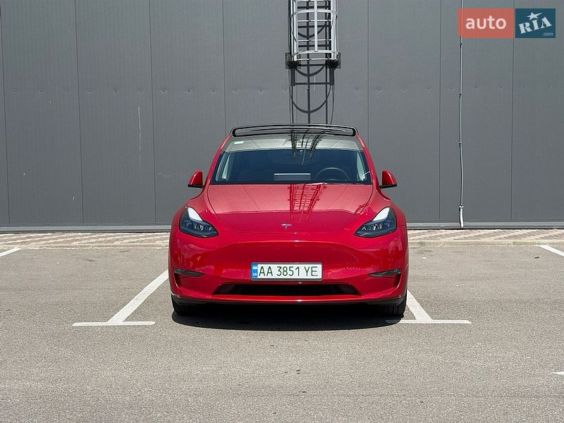 Внедорожник / Кроссовер Tesla Model Y 2021 в Киеве
