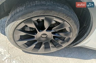 Позашляховик / Кросовер Tesla Model Y 2023 в Запоріжжі