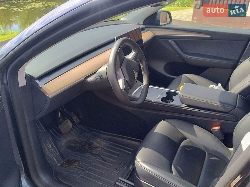 Внедорожник / Кроссовер Tesla Model Y 2023 в Киеве фото 6 Внедорожник / Кроссовер Tesla Model Y 2023 в Киеве