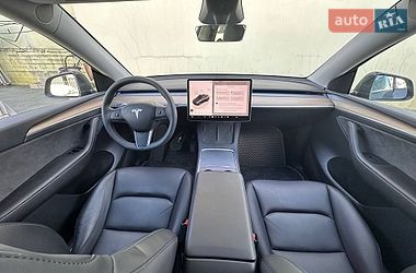Внедорожник / Кроссовер Tesla Model Y 2025 в Киеве