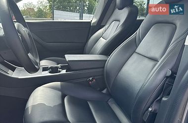 Позашляховик / Кросовер Tesla Model Y 2020 в Рівному