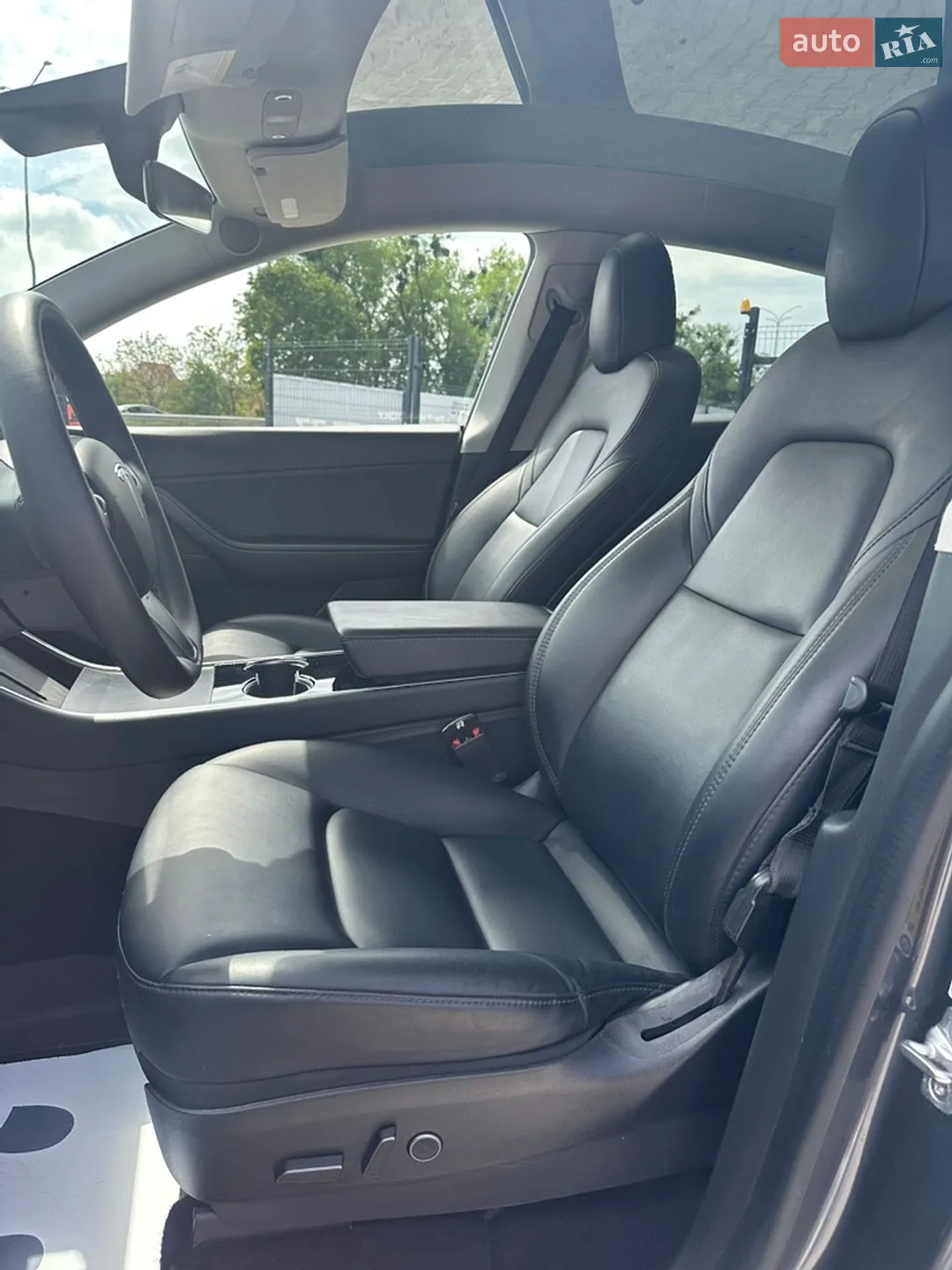 2020 Tesla Model Y - мініатюра 11